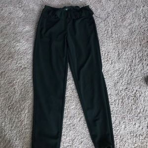 Akita pants with belt.